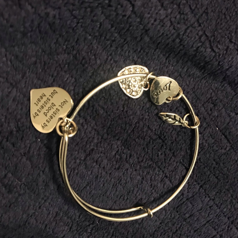Bracelet